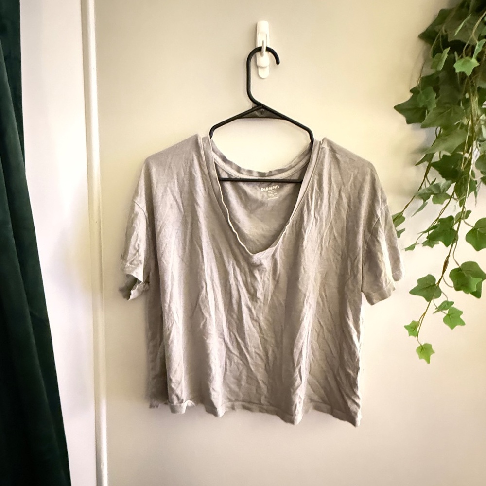 Old Navy Crop V-Neck Tee